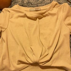 Crop top from tresics.